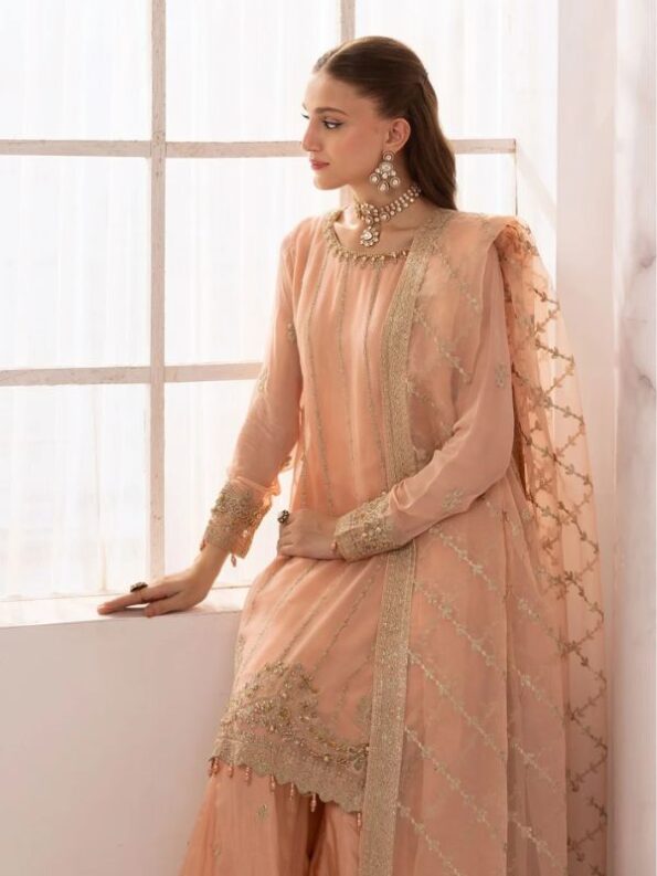 Quzey Formals - Peach