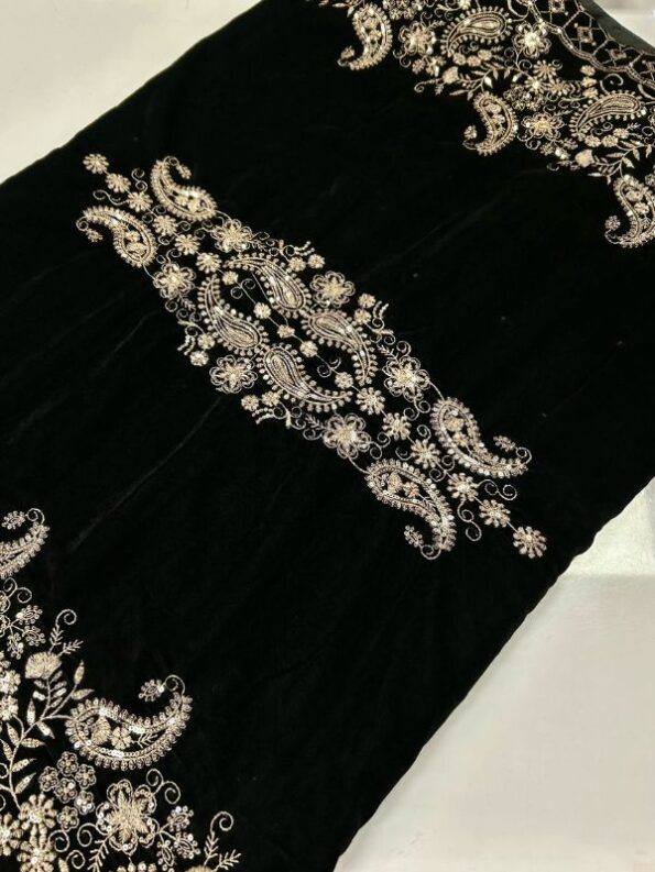 Quzey Velvet Shawl - Golden Black