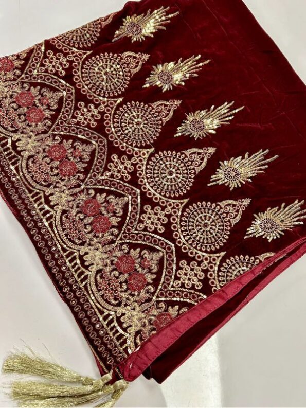 Quzey Velvet Shawl - Maroon Luxe