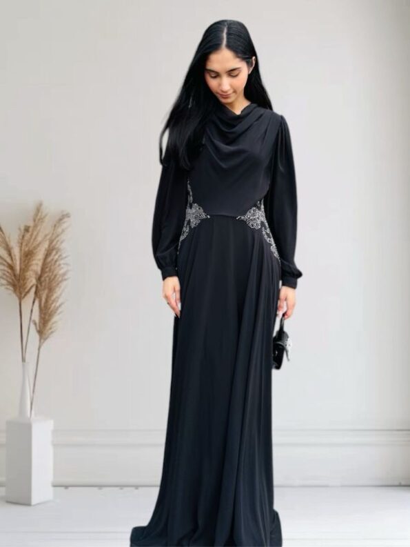 Quzey Modest Dress - Black