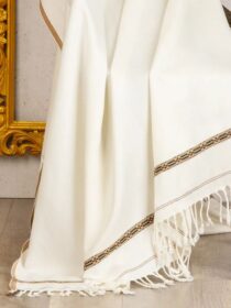 Junaid Jamshed Shawl - Off White